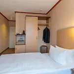 Sure By Western Hilden-duesseldorf 4*