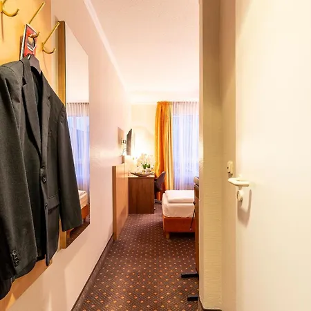 Hotel Sure By Western Hilden-duesseldorf 4*
