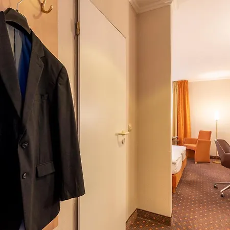 Hotel Sure By Western Hilden-düsseldorf 4*