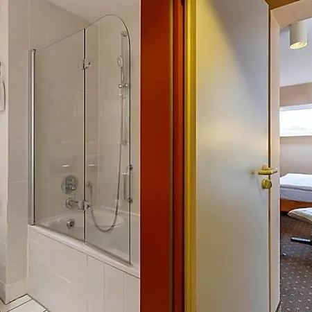 Sure By Western Hilden-duesseldorf Hotel 4*