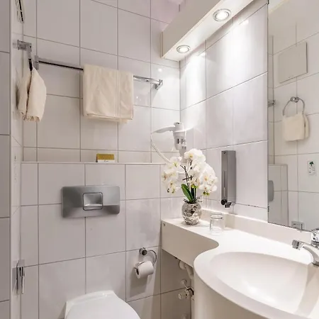 Sure By Western Hilden-duesseldorf Hotel 4*